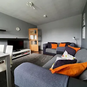https://2-bedroom-free-parking-netflix-near-hospitals.hotelsaberdeenuk.com